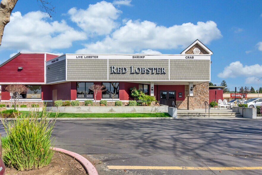 More Photos Of 39401 Fremont Blvd, Fremont Restaurant For Lease