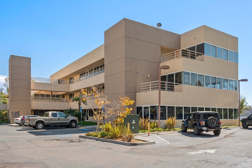 More Photos Of 5830 Oberlin Dr, San Diego Office For Sale