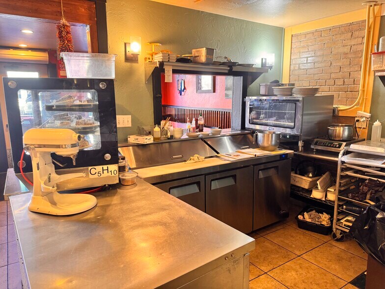 More Photos Of 206 E Aspen Ave, Fruita Storefront Retail Office For Sale