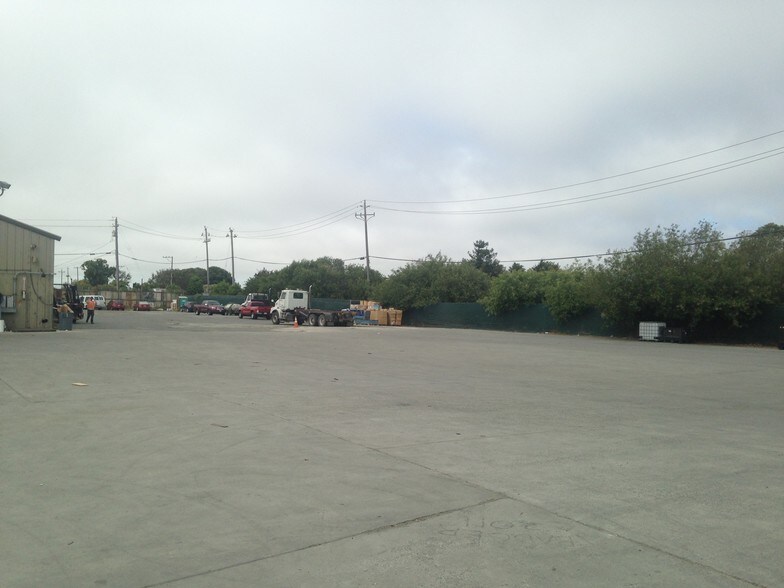 More Photos Of 11 Parr Blvd, Richmond Distribution For Lease