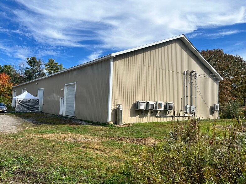 More Photos Of 1559 Main st, Bowdoinham Industrial For Sale