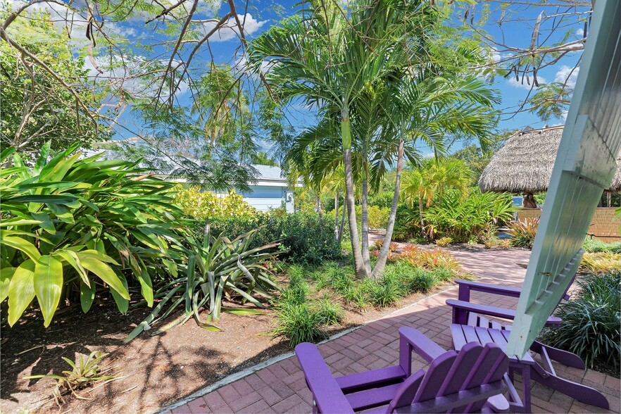 More Photos Of 243 61st St, Marathon Hotel For Sale