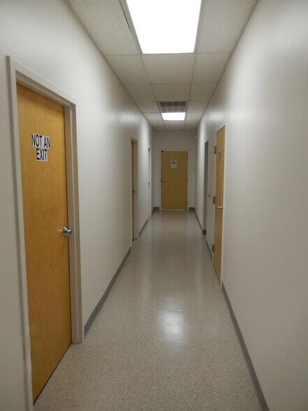 More Photos Of 3574 Argonne Ave, Norfolk Warehouse For Lease