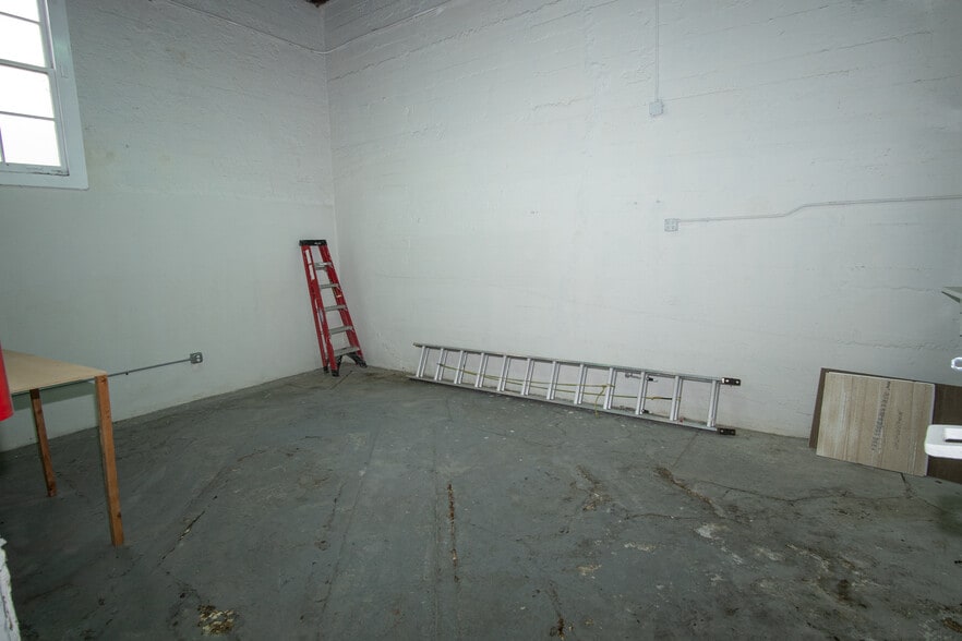 More Photos Of 100 F St, San Rafael Storefront Retail Office For Sale