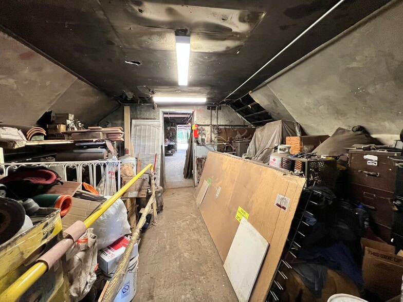 More Photos Of 6764 S Centinela Ave, Culver City Warehouse For Sale