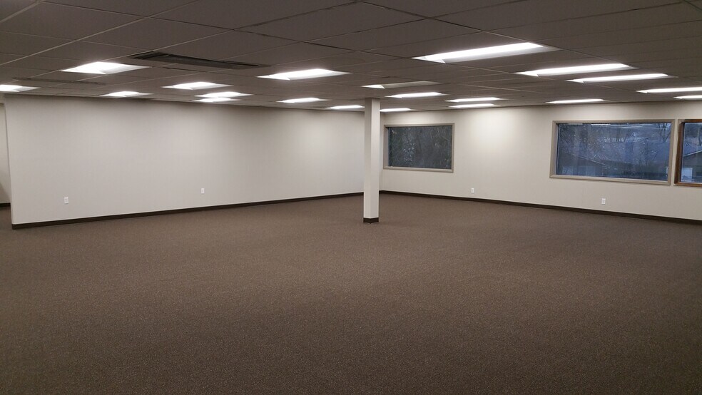 More Photos Of 3850 Portland Rd NE, Salem Medical For Sale