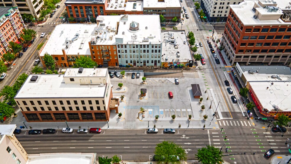 More Photos Of 1001 W Idaho St, Boise Office For Sale
