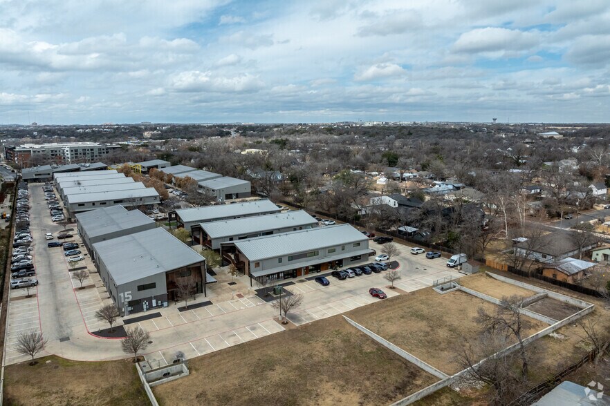 More Photos Of 1023 Springdale Rd, Austin Office For Lease
