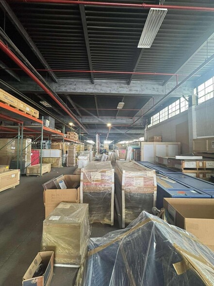 More Photos Of 58-54 59th St, Maspeth Warehouse For Lease