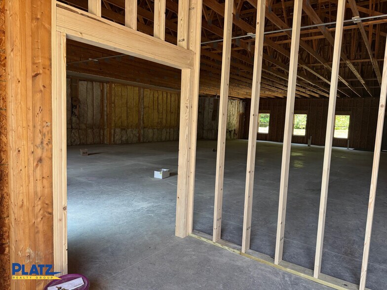 More Photos Of 8170 South Ave, Youngstown Medical For Lease