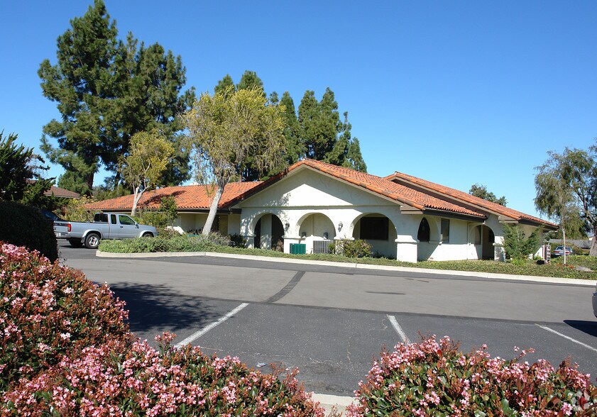 More Photos Of 970 Petit Ave, Ventura Medical For Sale