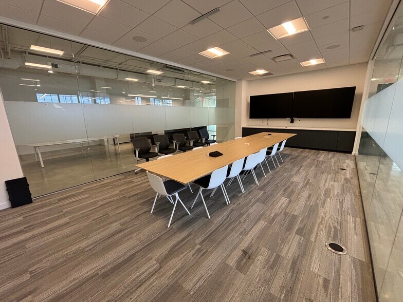 More Photos Of 215-219 NW 24th St, Miami Office For Lease