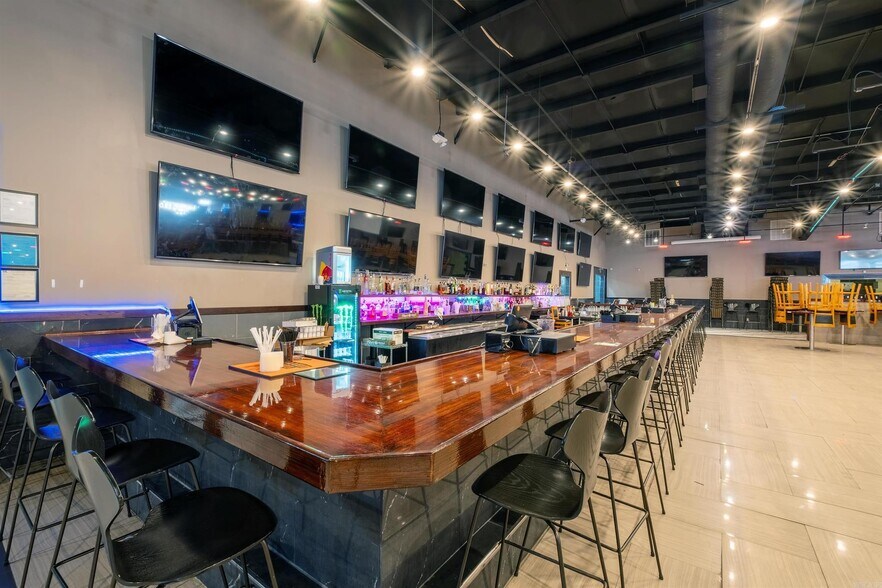 More Photos Of 8624 I 30, Little Rock Restaurant For Sale