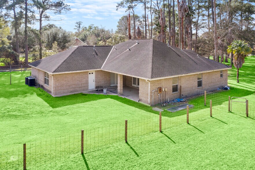 Primary Photo Of 16228 Huffmeister Rd, Cypress Office For Lease