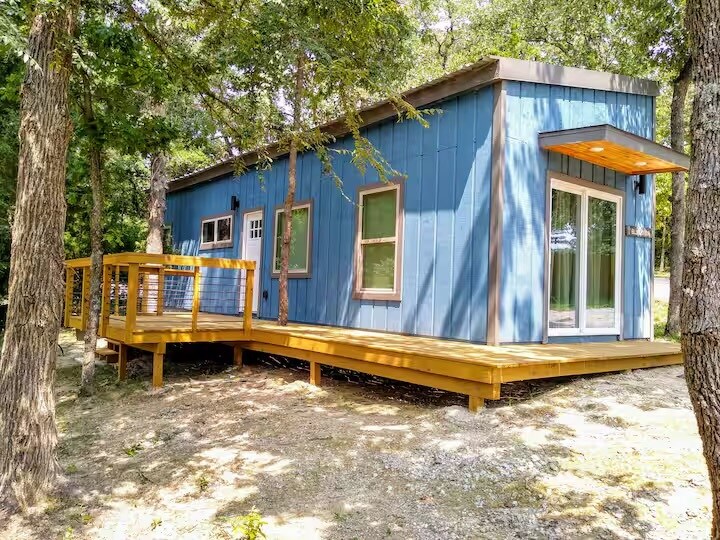 More Photos Of 6159 Crestview Dr, Athens Specialty For Sale