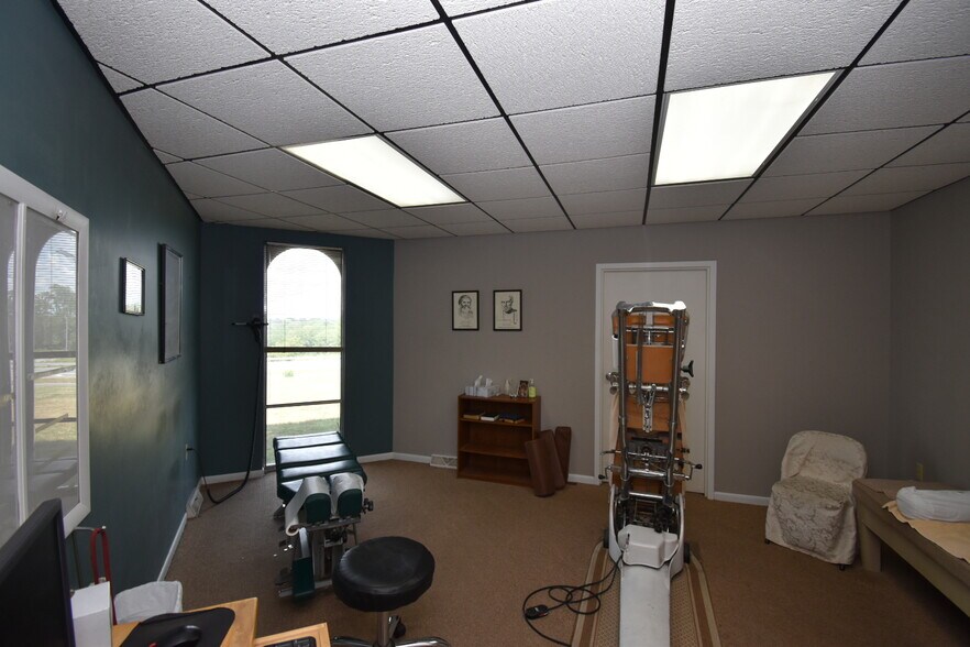 More Photos Of 100 Brenda Ave, Danville Medical For Sale