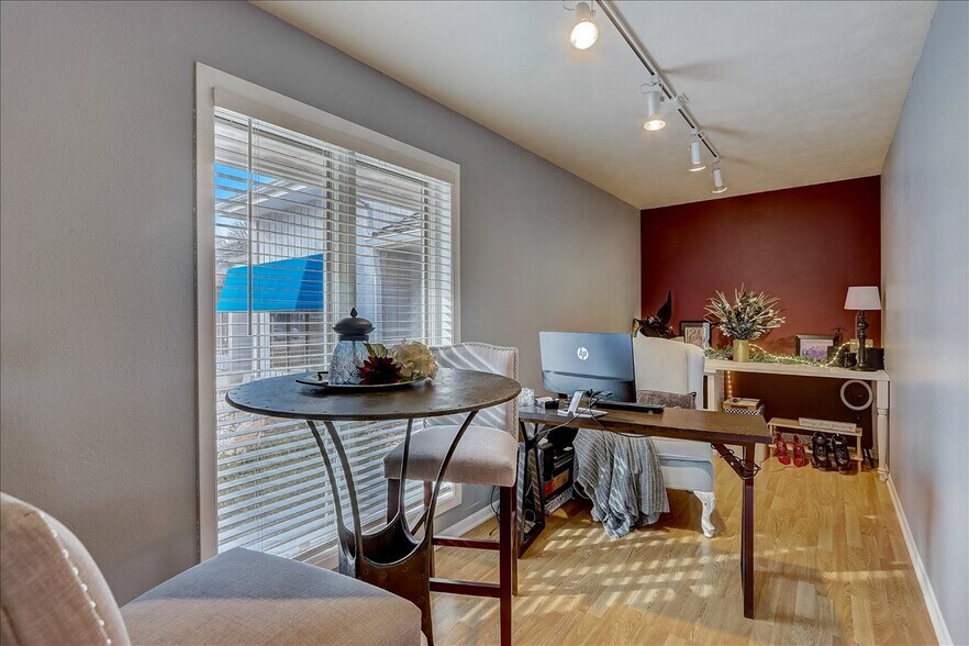 More Photos Of 111-113 Depot, Johnson Creek Medical For Sale