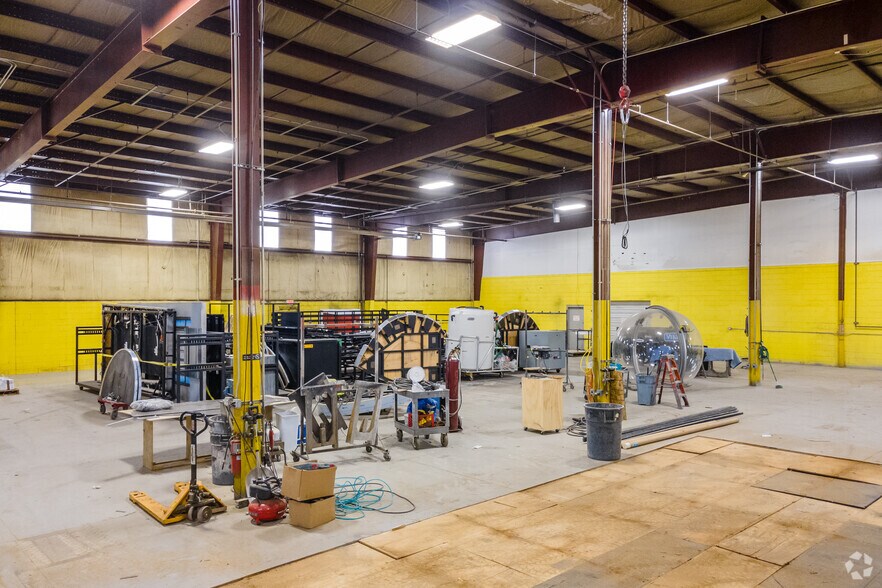 More Photos Of 22-24 Riverview Dr, Marlboro Warehouse For Lease
