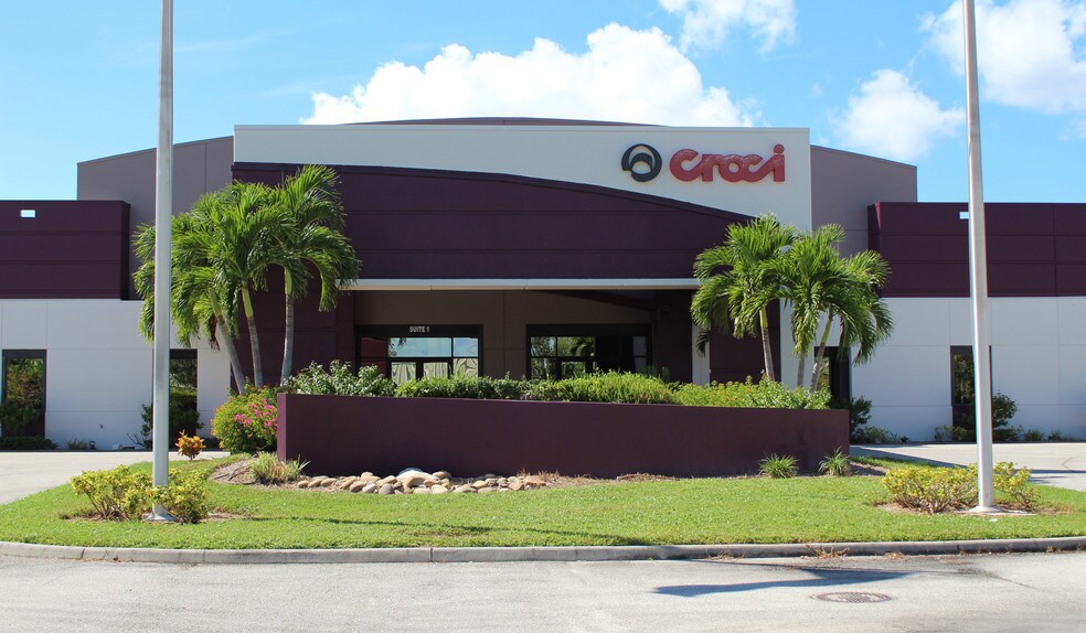 More Photos Of 11600 Adelmo Ln, Fort Myers Industrial For Sale