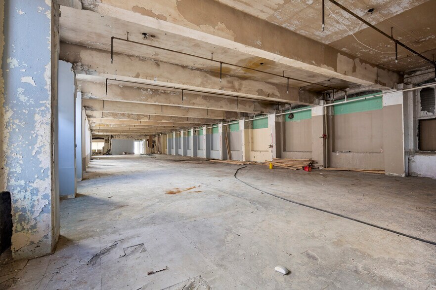 More Photos Of 104-112 Erie Blvd, Schenectady Land For Sale