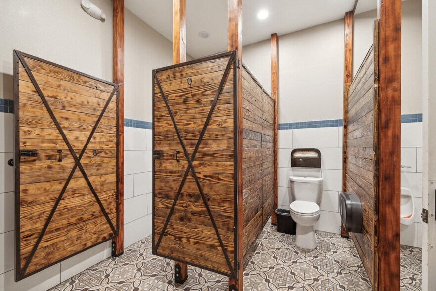 More Photos Of 212 2nd St, Isleton General Retail For Sale