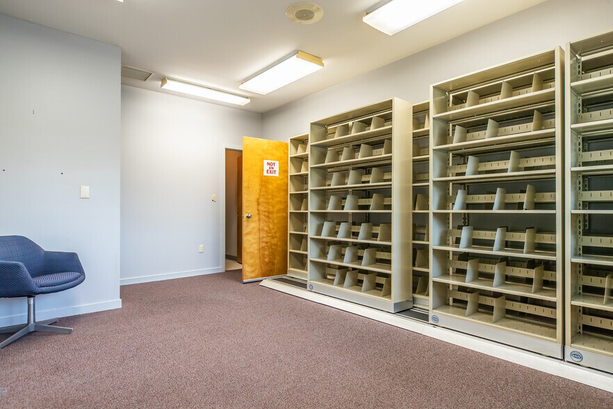 More Photos Of 70 Manheim Ave, Bridgeton Medical For Sale