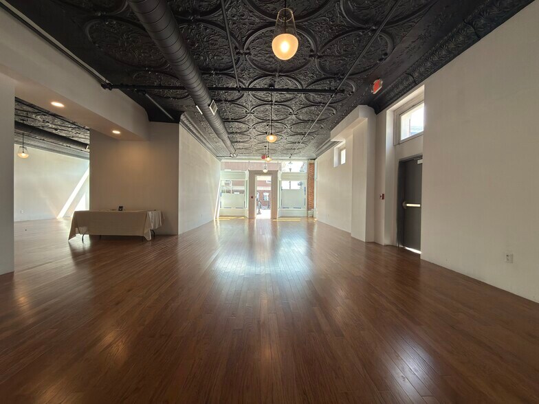 More Photos Of 41 South St, Glens Falls Storefront Retail Residential For Lease