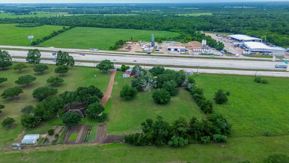 More Photos Of 4579 SE I 10 Frontage Rd, Sealy Land For Sale