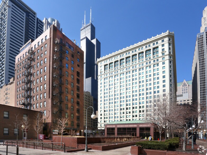 More Photos Of 175 W Jackson Blvd, Chicago Office For Lease