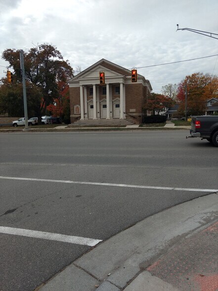 More Photos Of 71 S Washington St, Oxford Religious Facility For Lease