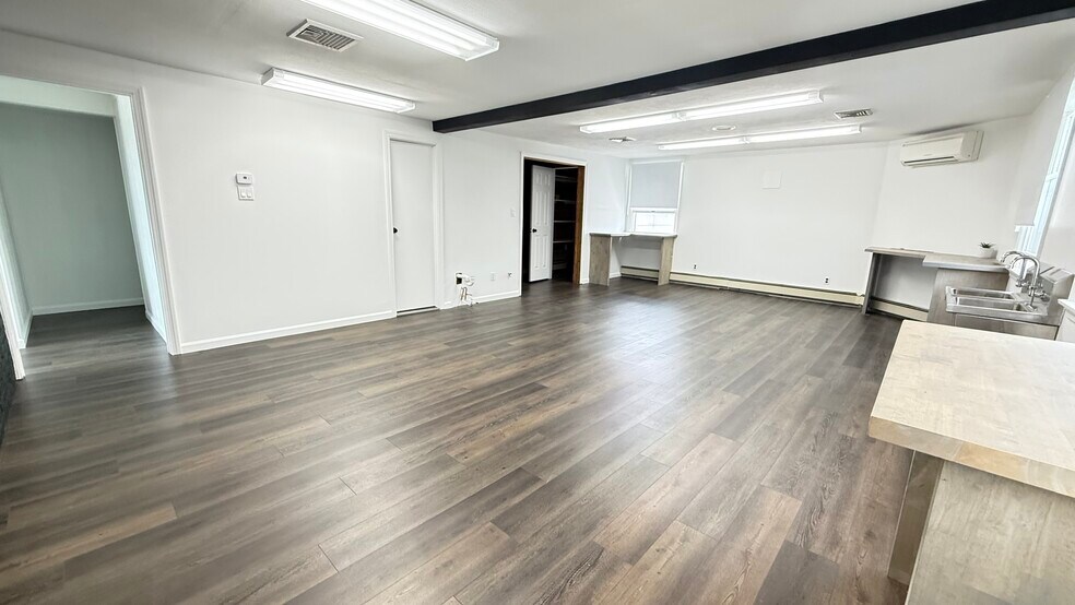 More Photos Of 74 Merrick Rd, Amityville Storefront Retail Office For Sale