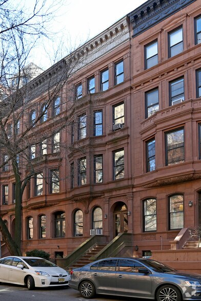More Photos Of 28 W 89th St, New York Apartments For Sale