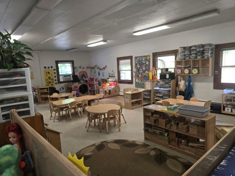 More Photos Of 90 Charlestown Rd, Claremont Schools For Sale