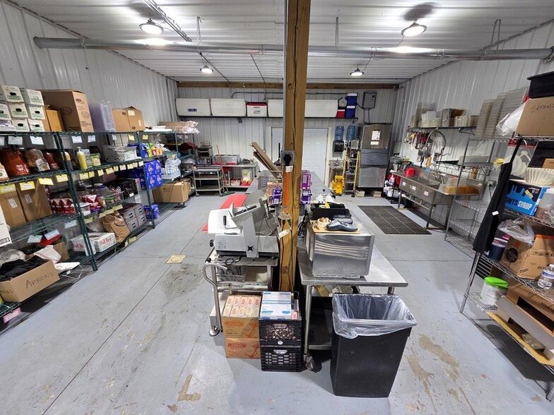 More Photos Of 241 Erie St, Waverly Flex For Sale