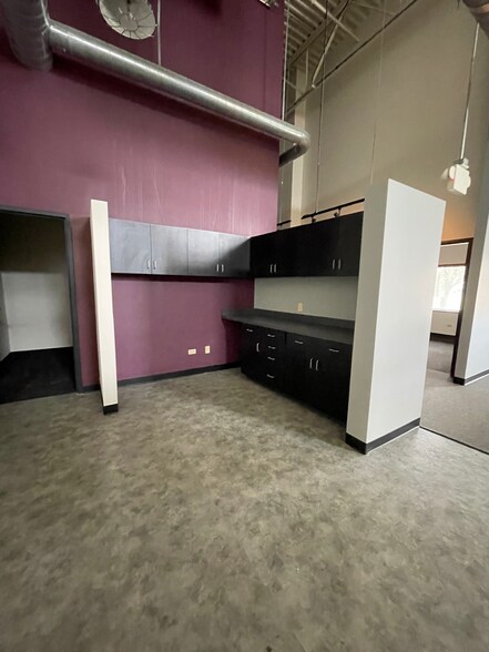 More Photos Of 1201 Teal Ave, Peotone Manufacturing For Lease