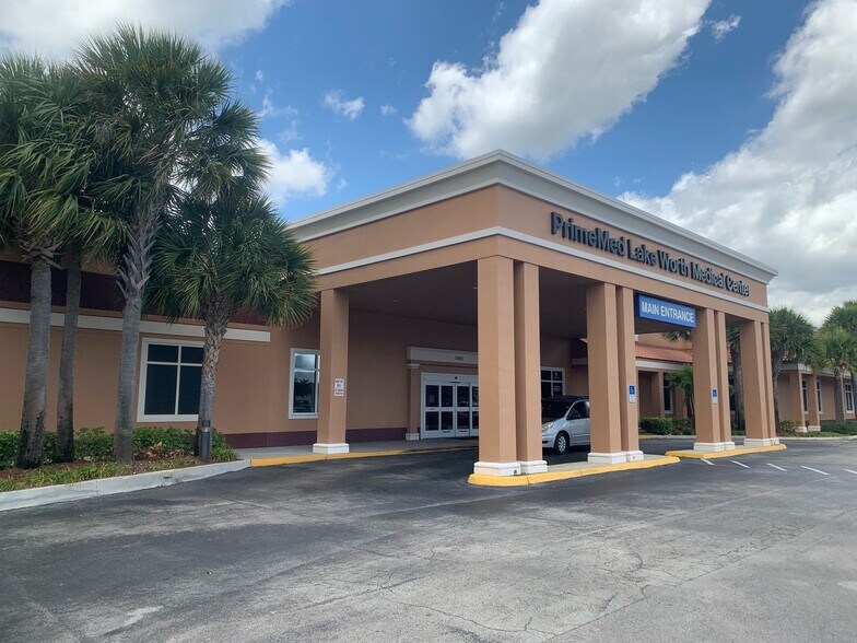 More Photos Of 7408 Lake Worth Rd, Lake Worth Medical For Lease