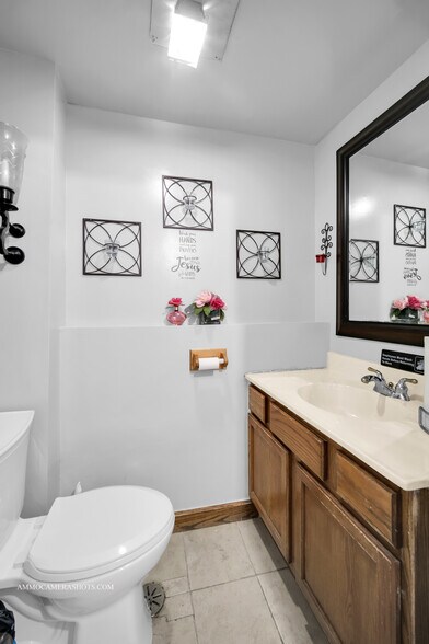 More Photos Of 209-211 5th St, Aurora Storefront For Sale