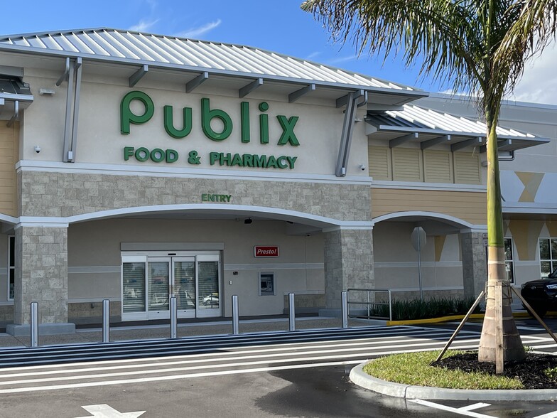 Primary Photo Of 16970 San Carlos Blvd, Fort Myers Unknown For Lease