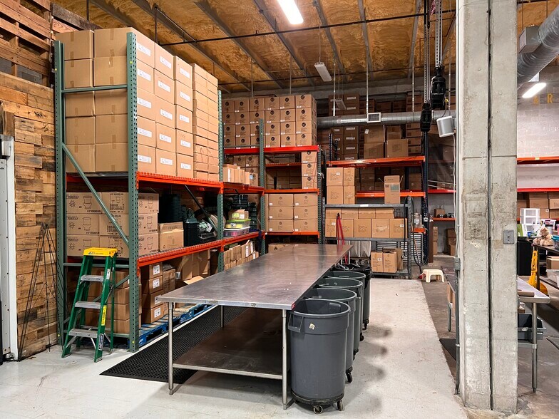 More Photos Of 6900-6914 NW 50th St, Miami Warehouse For Lease