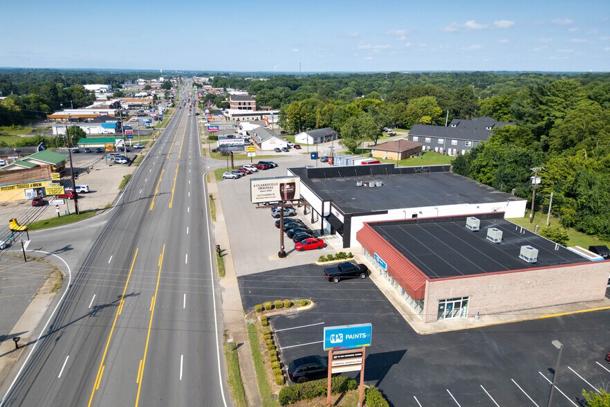 More Photos Of 2210 Wilma Rudolph Blvd, Clarksville Office For Lease
