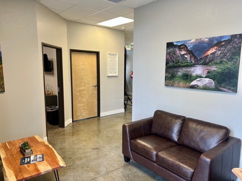 More Photos Of 19647 Solar Cir, Parker Medical For Sale
