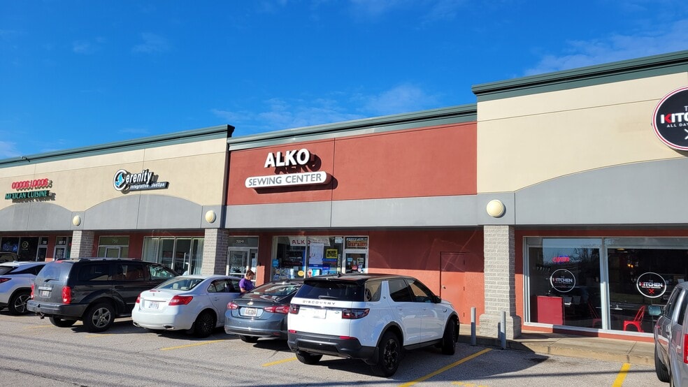 More Photos Of 7501-7537 Mentor Ave, Mentor General Retail For Lease