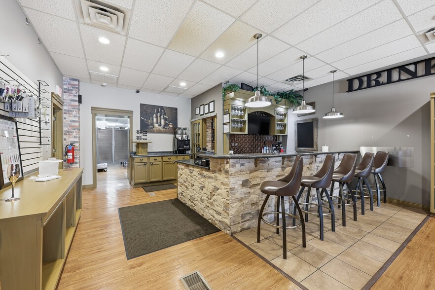 More Photos Of 219 S Sandusky Ave, Bucyrus Storefront Retail Residential For Sale