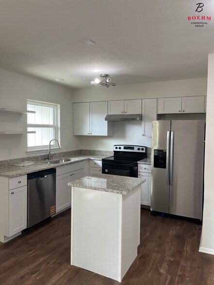 More Photos Of 600 Gentleman Rd, Balcones Heights Apartments For Sale