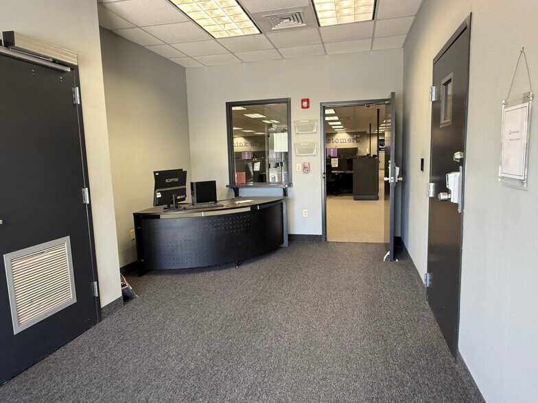 More Photos Of 991 3rd St, Daytona Beach Office For Sale