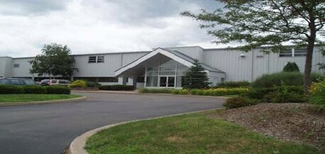Primary Photo Of 169 Progress Dr, Manchester Manufacturing For Lease