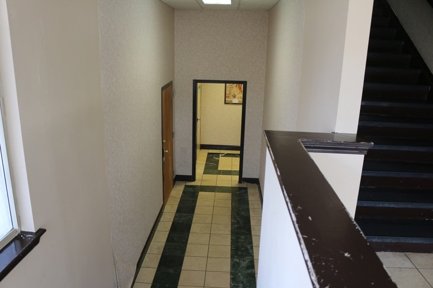 More Photos Of 808 Commerce Blvd, Riverdale Medical For Sale