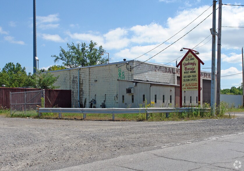 More Photos Of 555 Youngstown Warren Rd, Niles Auto Repair For Sale