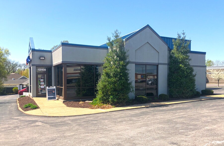 More Photos Of 12100 Manchester Rd, Des Peres General Retail For Sale