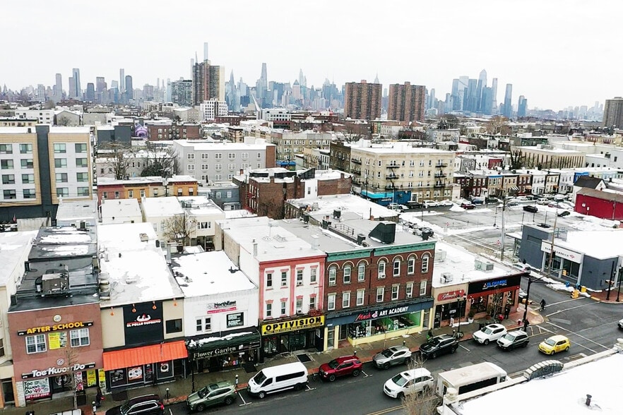 More Photos Of 6110 Bergenline Ave, West New York Storefront Retail Residential For Lease